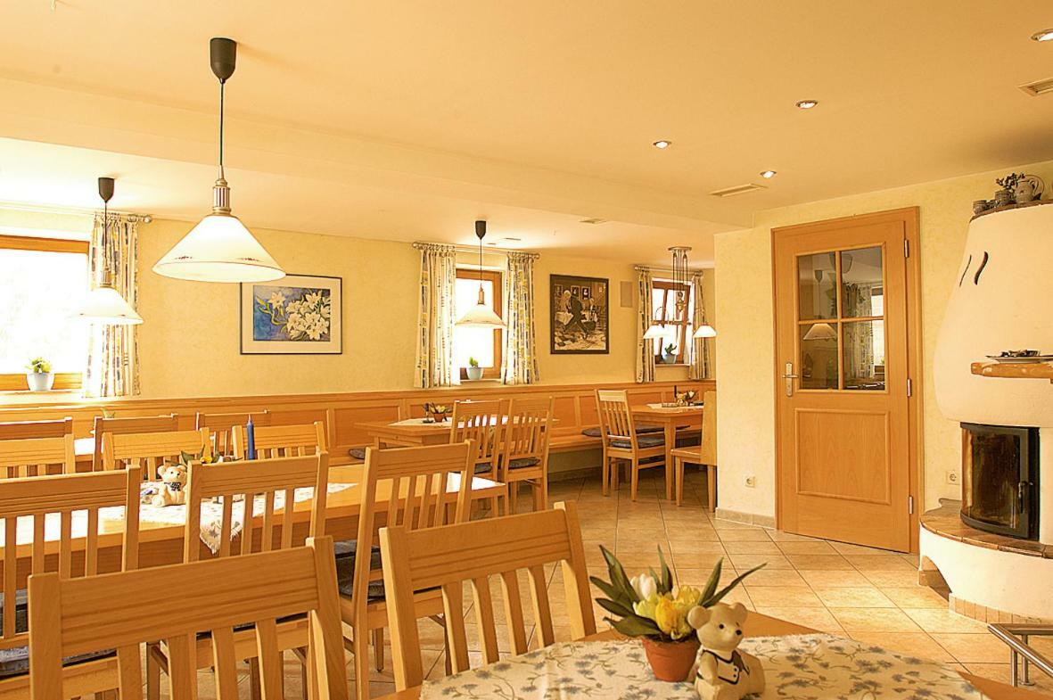 Gasthof Pension Kettler Oberasbach Exterior foto